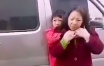 KrudPlug Mobile - Young boy beats his mom up in China! 🤷‍♂️ 