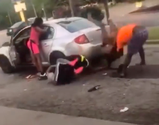 KrudPlug Mobile - Man slams and beats up a group of girls that jumped his girl 